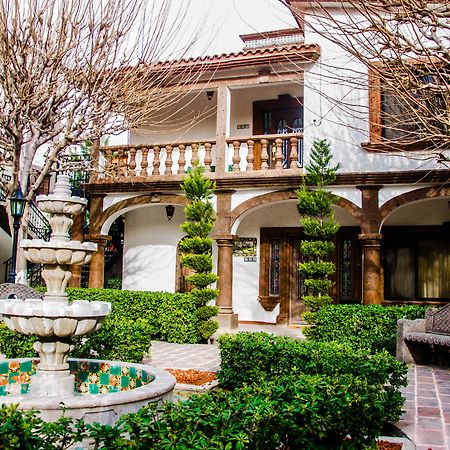 Hotel Suites El Paseo Ciudad Juarez Bagian luar foto