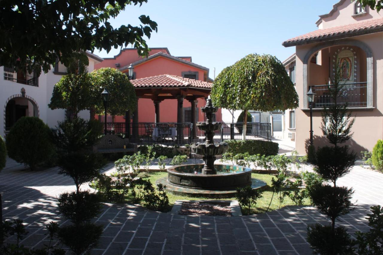 Hotel Suites El Paseo Ciudad Juarez Bagian luar foto