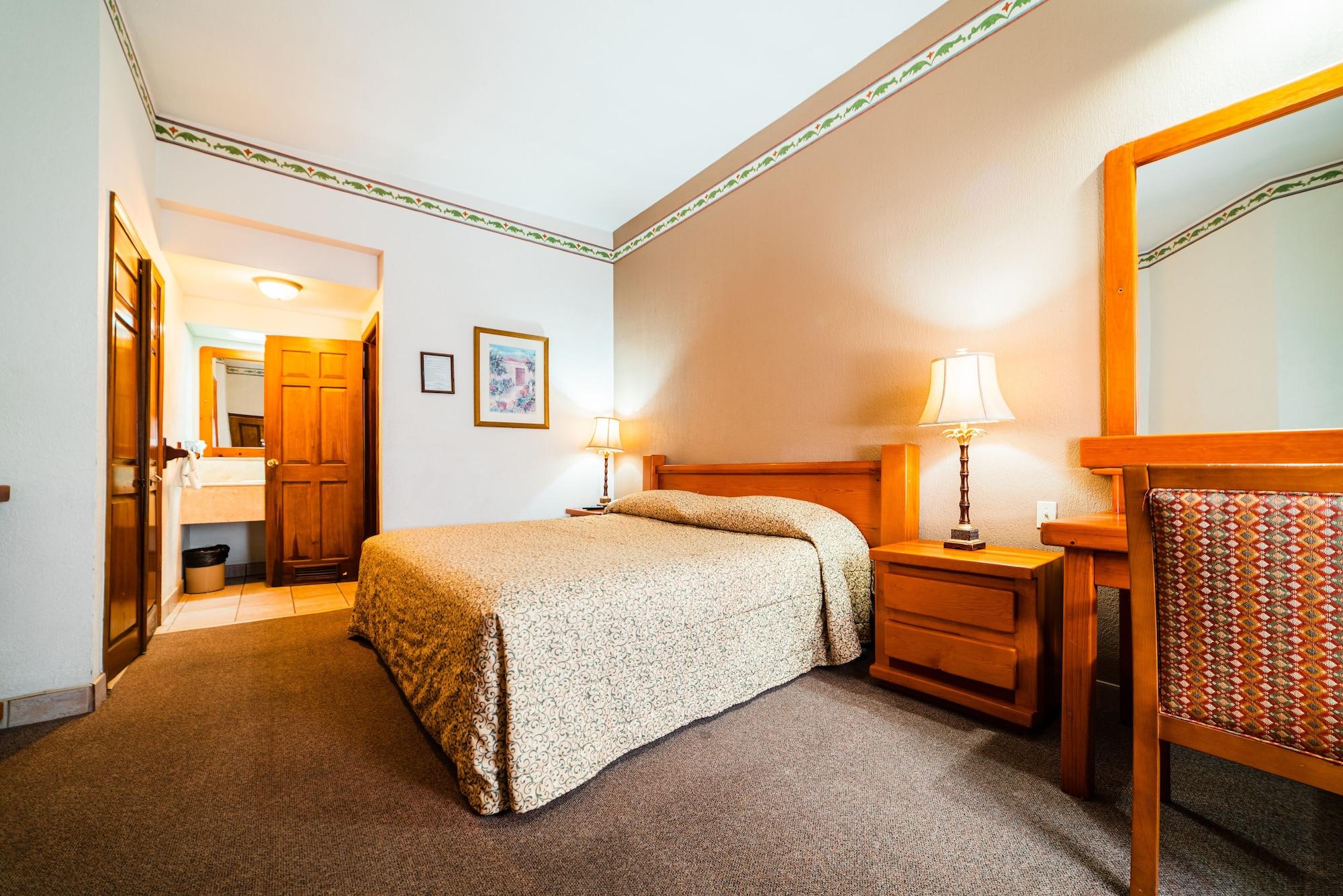 Hotel Suites El Paseo Ciudad Juarez Bagian luar foto