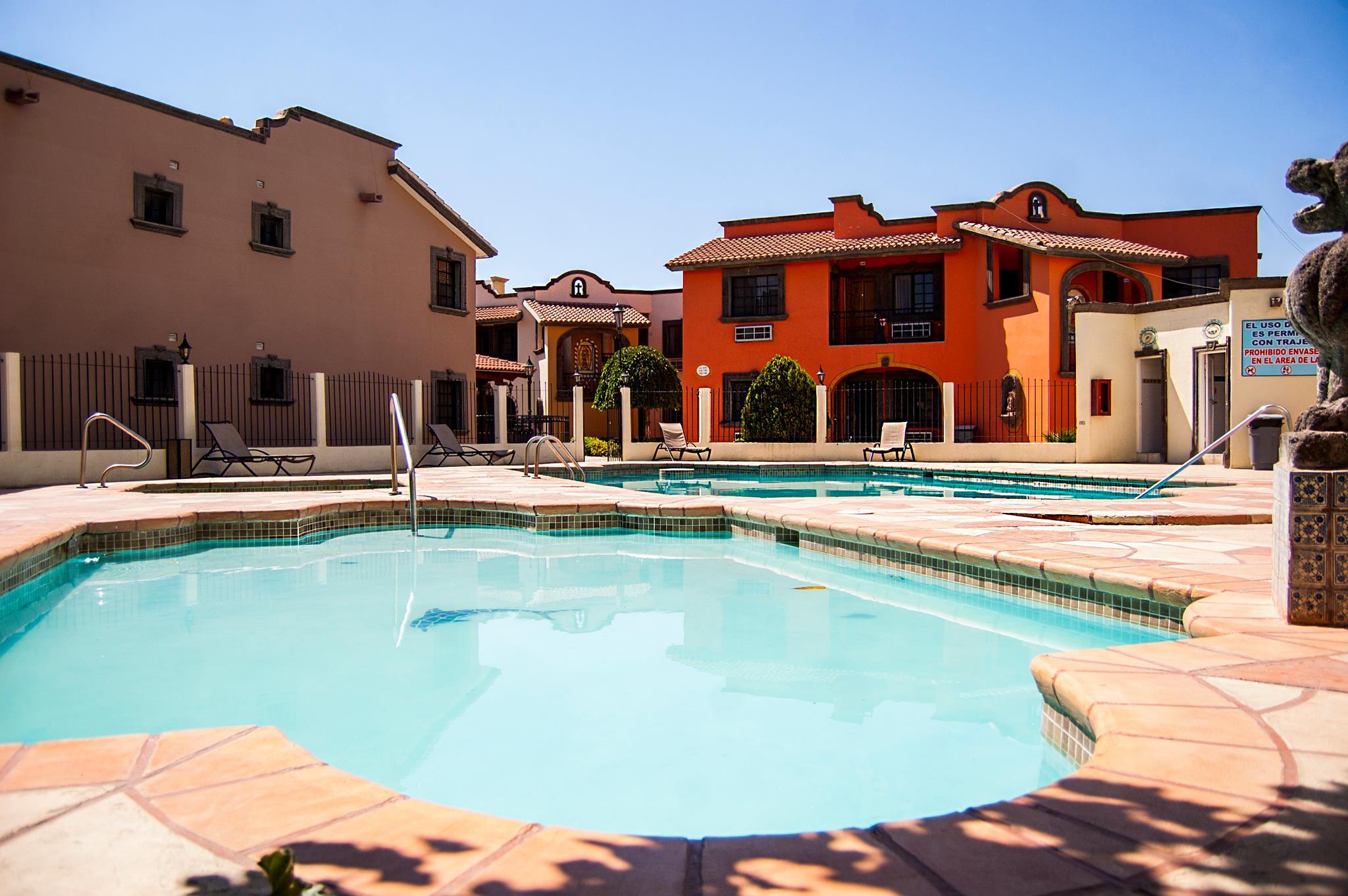 Hotel Suites El Paseo Ciudad Juarez Bagian luar foto