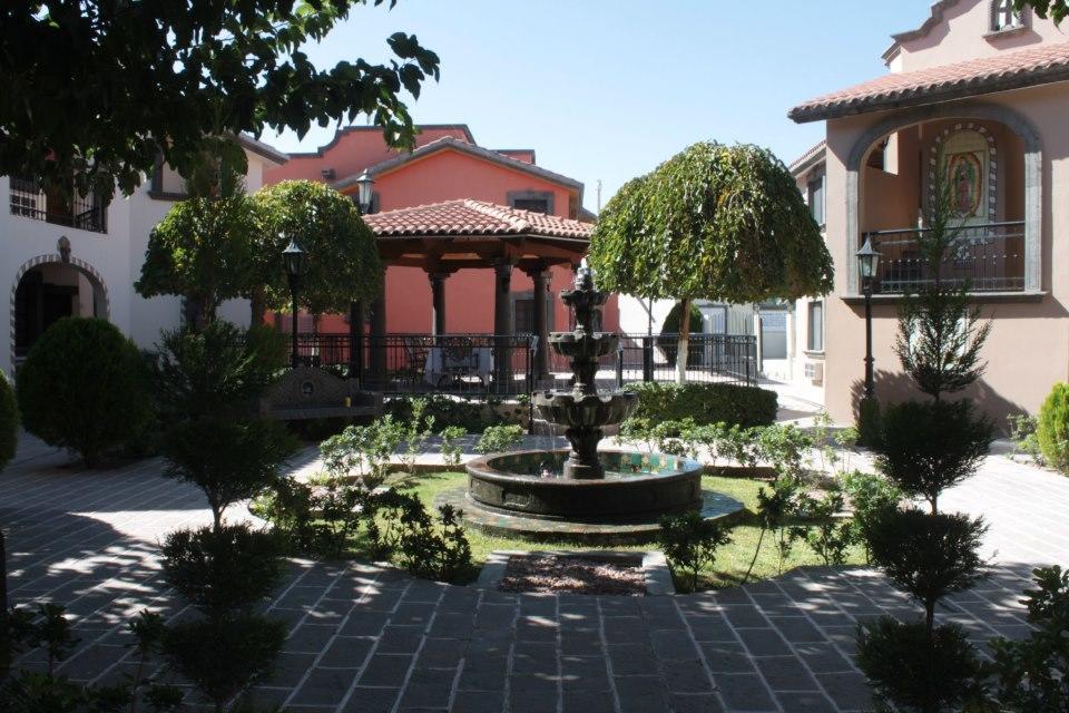 Hotel Suites El Paseo Ciudad Juarez Bagian luar foto