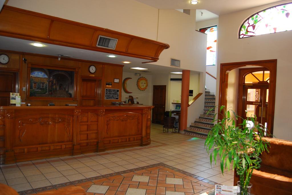 Hotel Suites El Paseo Ciudad Juarez Bagian luar foto